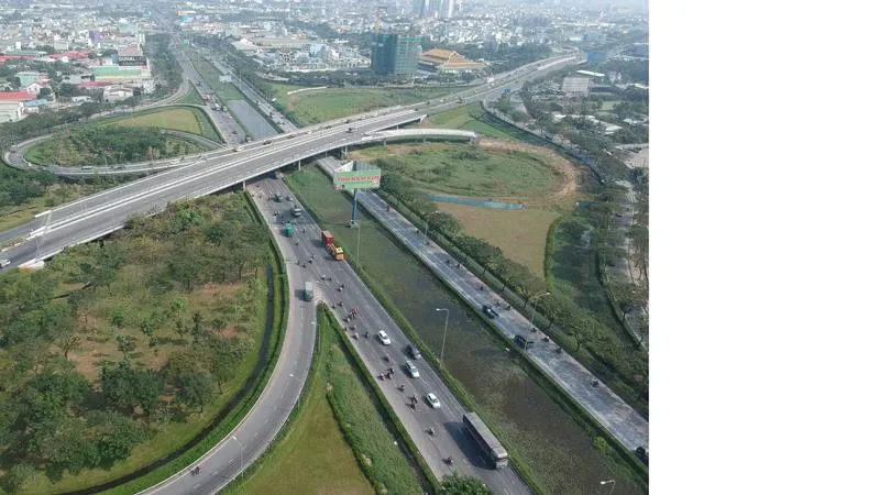 Hạ tầng giao thông tại quận Bình Tân       Ảnh: CAO THĂNG