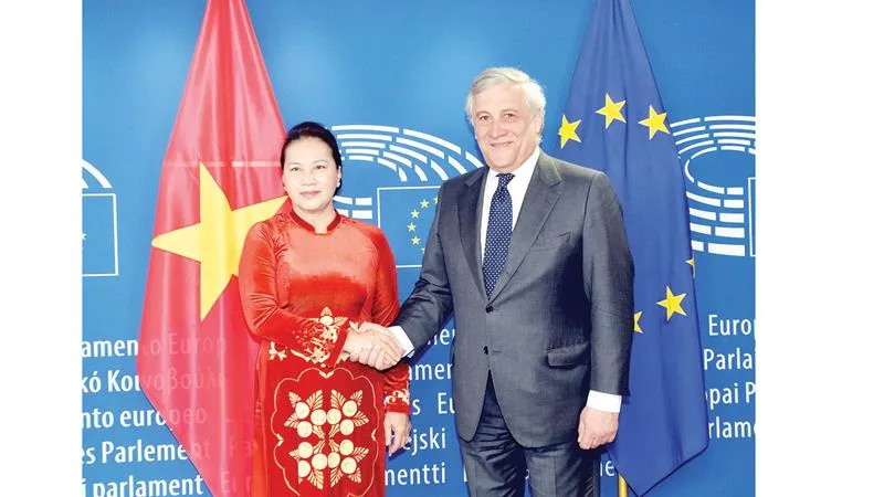 Chủ tịch Quốc hội Nguyễn Thị Kim Ngân hội đàm Chủ tịch Nghị viện châu Âu Antonio Tajani     Ảnh: TTXVN