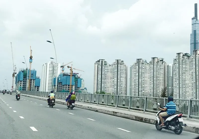 Một số dự án nhà ở đang triển khai  xây dựng tại TPHCM      Ảnh: Huy Anh