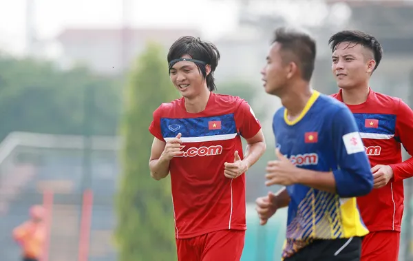 Tuấn Anh trong buổi tập đầu tiên của U22 Việt Nam. Ảnh: Ngọc Hải