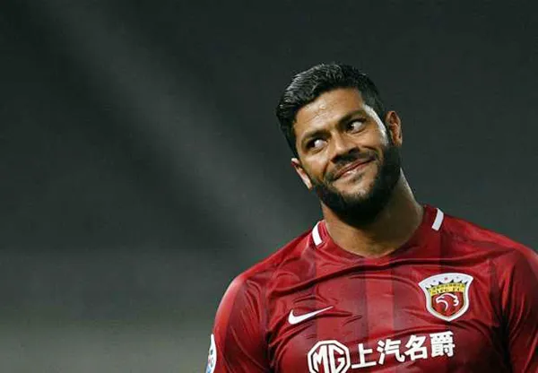 Hulk phủ nhận mọi cáo buộc về mình.