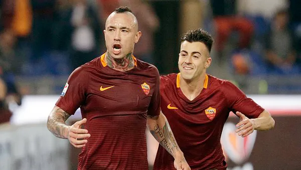 Stephan El Shaarawy và Radja Nainggolan cùng lập công mang lại chiến thắng cho AS Roma. Ảnh: Dailymail