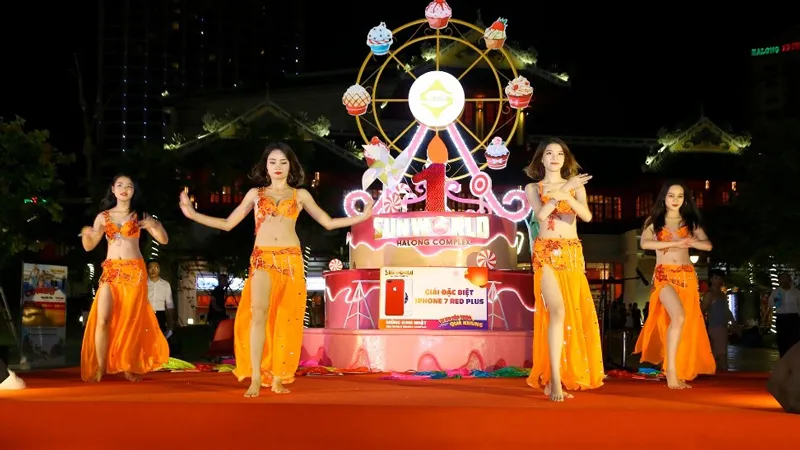 Lộ diện chủ nhân trúng iPhone 7plus đỏ dịp Sinh nhật Sun World Halong Complex ảnh 3