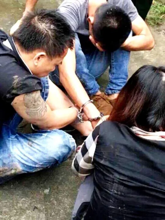 Đào mộ người chết để tìm vàng ảnh 1