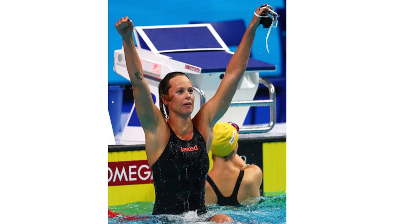 Niềm hạnh phúc vô bờ bến của Federica Pellegrini.