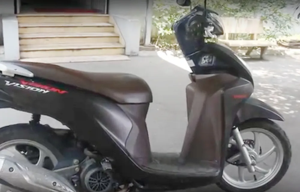 Nhóm đối tượng 9x cướp xe ôm GrabBike táo tợn giữa đêm ảnh 1