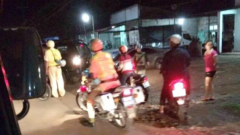 Công an phong tỏa nhiều tuyến đường. Hình N.Đ.N