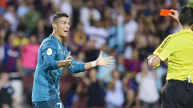 Siêu Cúp Tây Ban Nha: Barcelona bất ngờ thua Real Madrid 1 - 3 ảnh 2