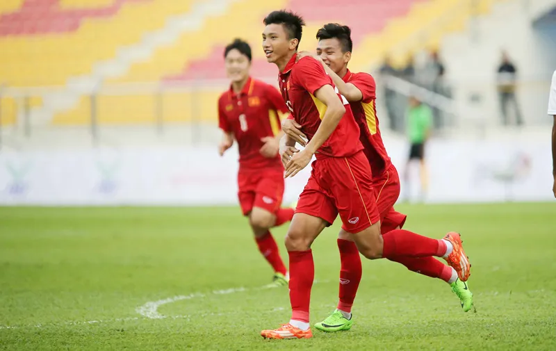 Văn Hậu vui mừng sau khi ghi bàn vào lưới Đông Timor. Ảnh: Dũng Phương