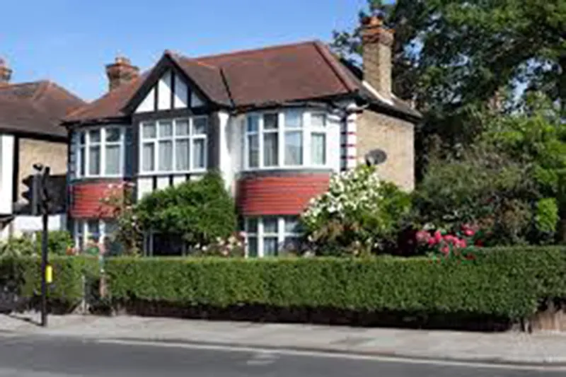 Chênh lệch sở hữu nhà ở tại Anh tăng cao