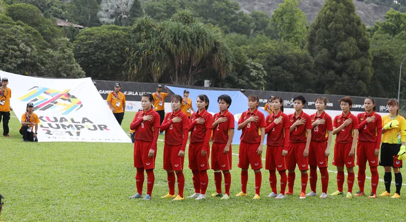 Chiều nay, nữ Việt Nam quyết thắng đậm Malaysia để giành HCV. Ảnh: Hoàng Hùng