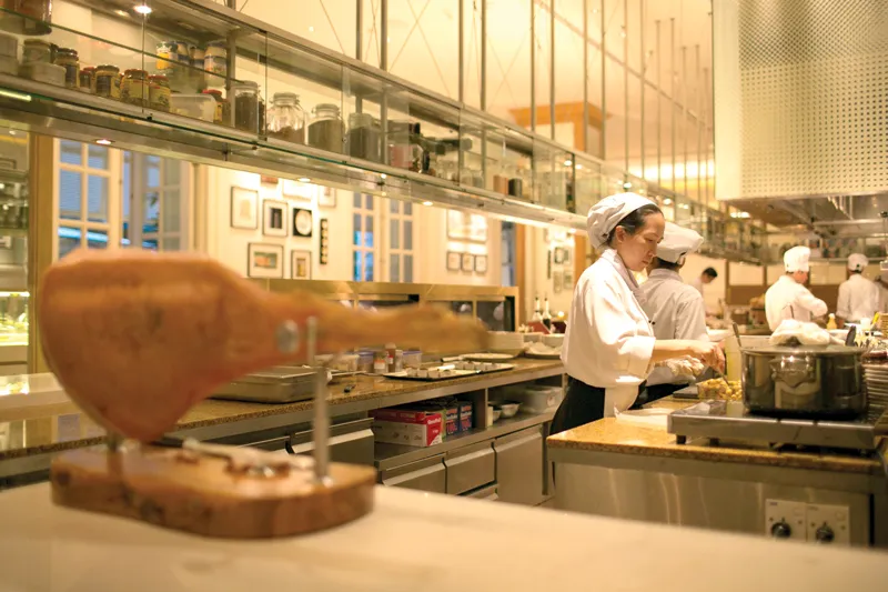 Nhà hàng Opera món Ý tái xuất