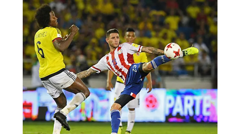 Vòng loại World Cup 2018: Argentina và Colombia rơi vào thế khó ảnh 1