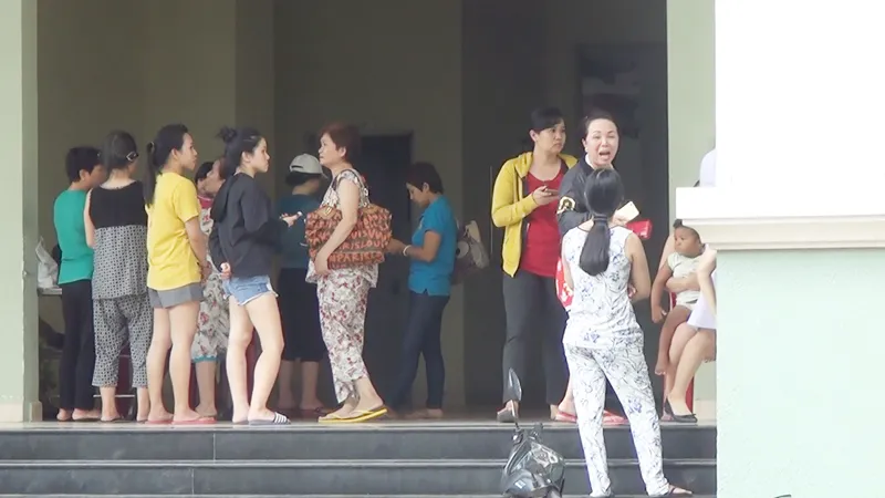 Cháy ở chung cư 12 tầng, nhiều người tháo chạy tán loạn ảnh 1