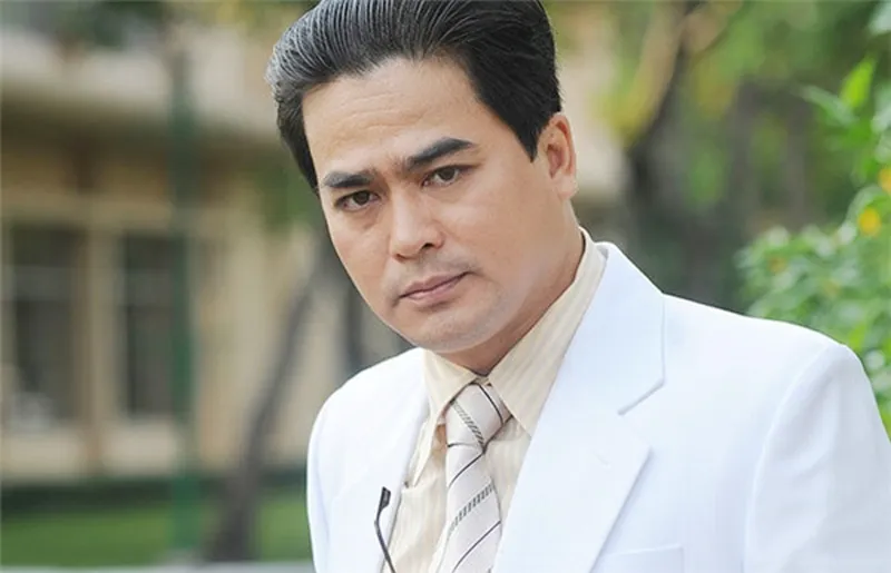 Diễn Viên Nguyễn Hoàng