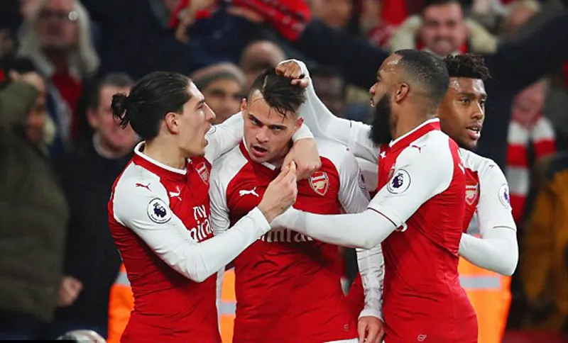 Arsenal và Liverpool chia điểm trong trận cầu kịch tính ảnh 2