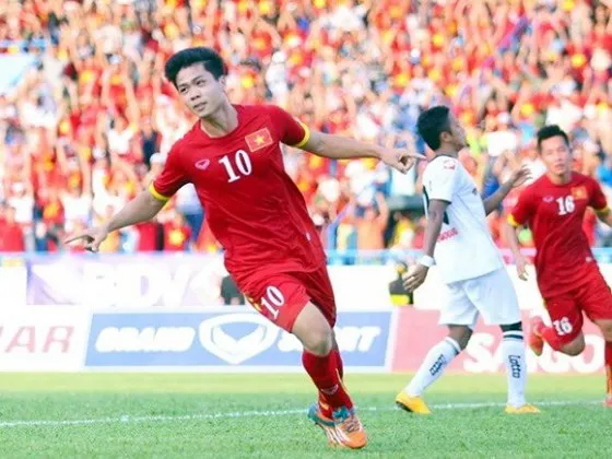 Thanh Trung và Kiều Trinh đoạt Quả bóng vàng Việt Nam 2017 ảnh 13