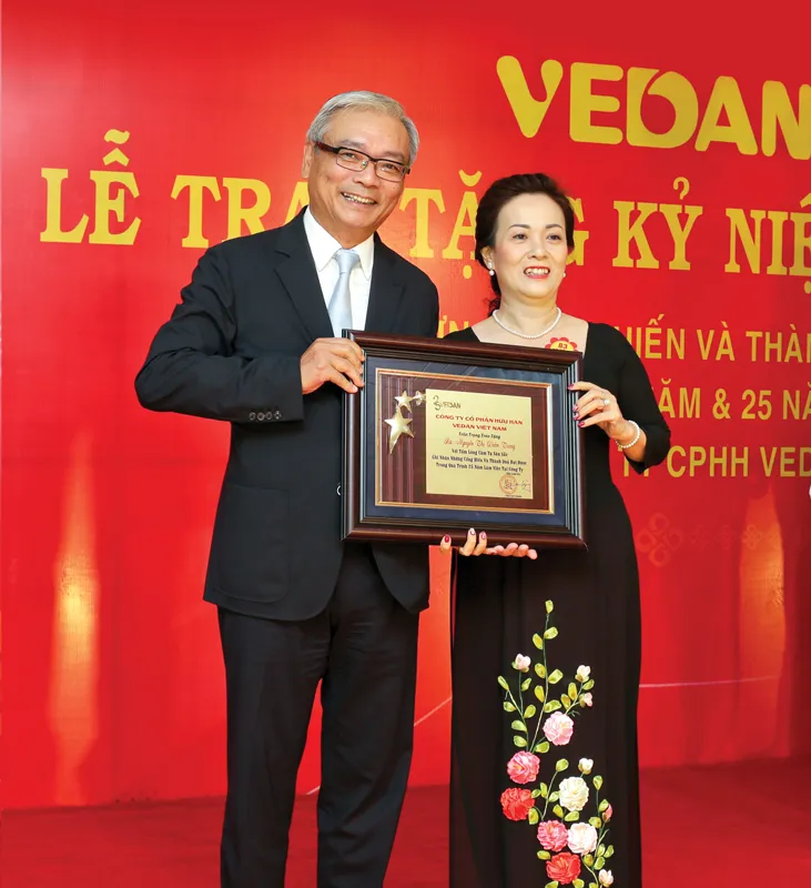 Vedan Việt Nam tri ân người lao động gắn bó 20 năm và 25 năm ảnh 1