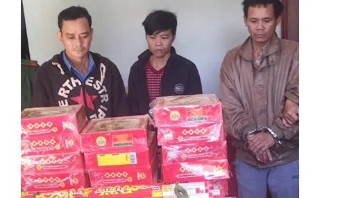 Nhiều vụ buôn lậu pháo qua biên giới được phát hiện trong những ngày sắp tết