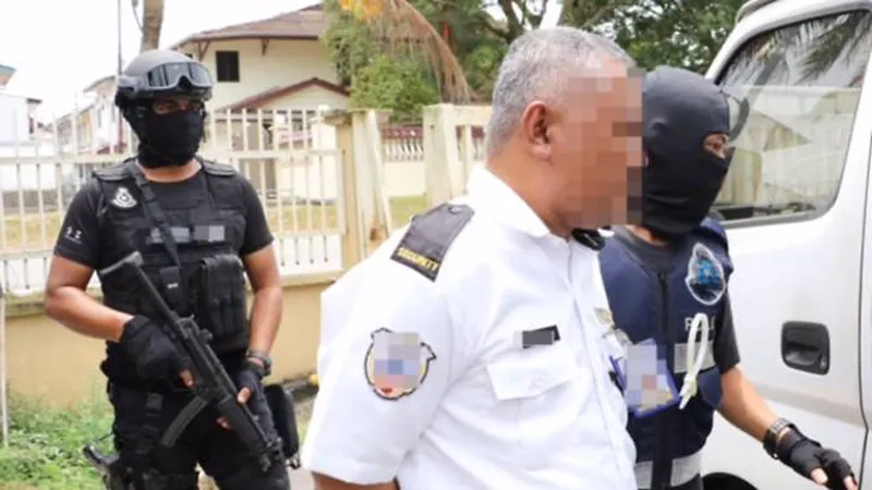 Malaysia bắt toán khủng bố định tấn công nhà thờ và giết cảnh sát ảnh 1