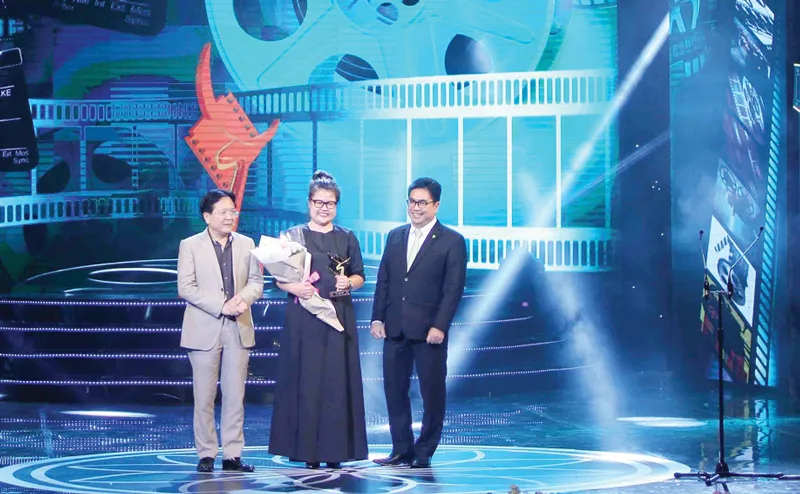 Trao giải phim truyện điện ảnh xuất sắc nhất cho phim Cô Ba Sài Gòn 