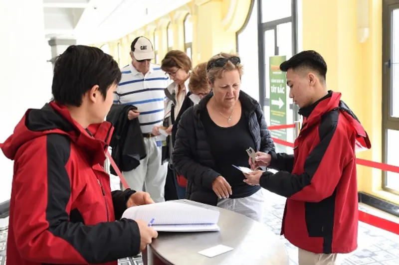 Cảnh sắc Tây Bắc có một không hai nhìn từ tàu hỏa leo núi Mường Hoa ảnh 1