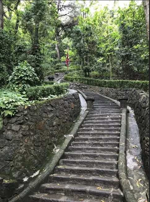 Quần thể Đền Hùng: Cổ kính, tôn nghiêm và linh thiêng ảnh 1