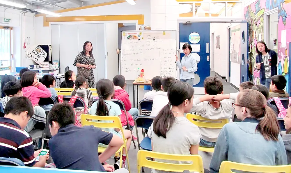 Một giờ học tại trường tiếng Việt London (Anh)