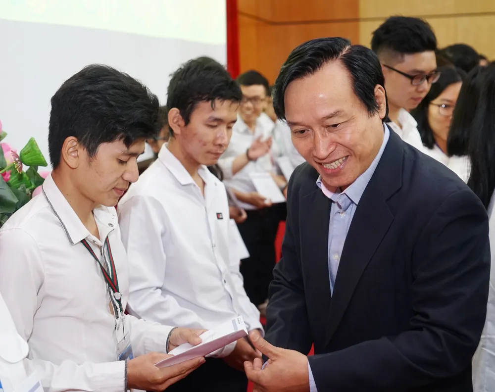 Trao học bổng Nguyễn Văn Hưởng năm 2018: 142 suất học bổng với tổng trị giá 1 tỷ 191 triệu đồng ảnh 5