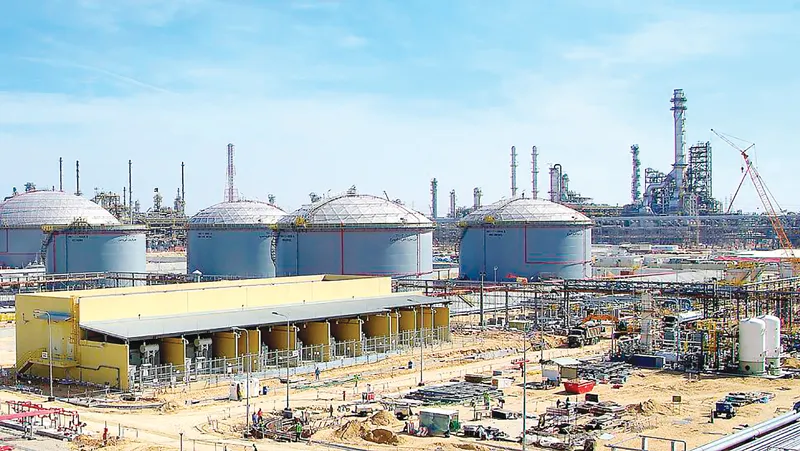 Một nhà máy lọc dầu ở Jubail, Saudi Arabia