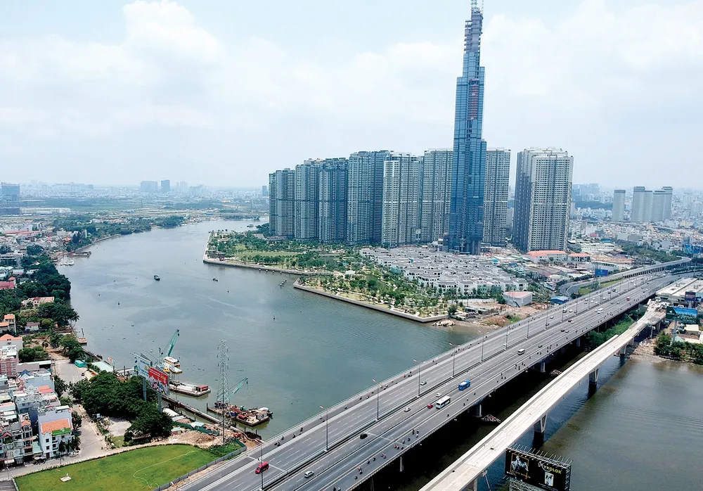 Sông Sài Gòn đoạn chảy qua TPHCM. Ảnh: THÀNH TRÍ