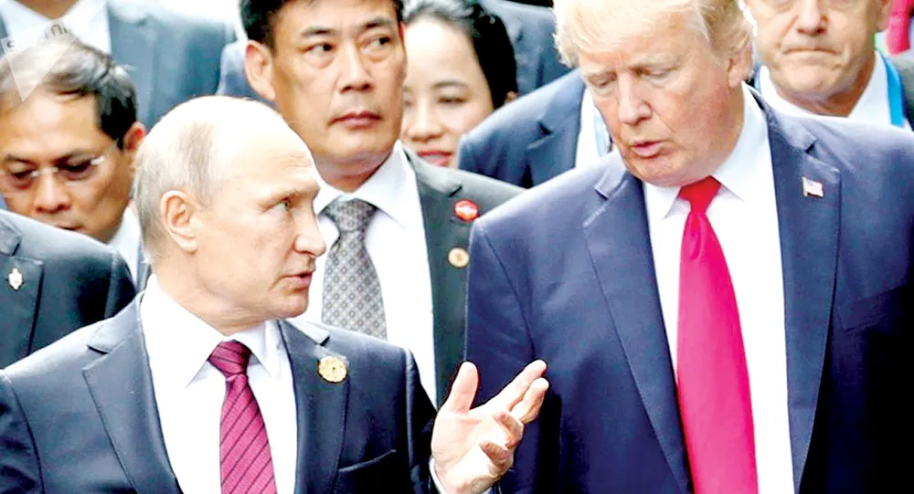 Tổng thống Nga Vladimir Putin và Tổng thống Mỹ  Donald Trump bên lề Hội nghị cấp cao APEC tại Đà Nẵng tháng 11-2017. Ảnh: Sputnik