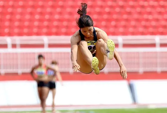  Bùi Thị Thu Thảo xuất sắc đoạt Huy chương vàng nội dung nhảy xa nữ. Ảnh: DŨNG PHƯƠNG