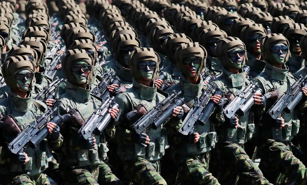 CHDCND Triều Tiên diễu binh không có tên lửa tầm xa mừng 70 năm Quốc khánh ảnh 9