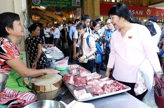 Cuối năm “nóng” chuyện thực phẩm bẩn - Bài 1: Thực phẩm bẩn bủa vây mùa giáp tết ảnh 1