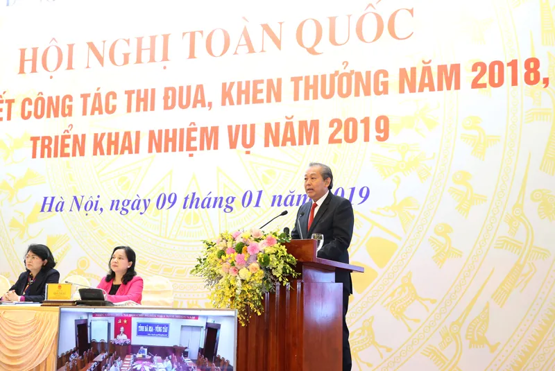 Ủy viên Bộ Chính trị, Phó Thủ tướng Thường trực Chính phủ Trương Hoà Bình phát biểu tại hội nghị. Ảnh: VGP