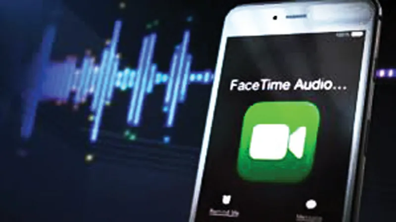 Apple xin lỗi khách hàng