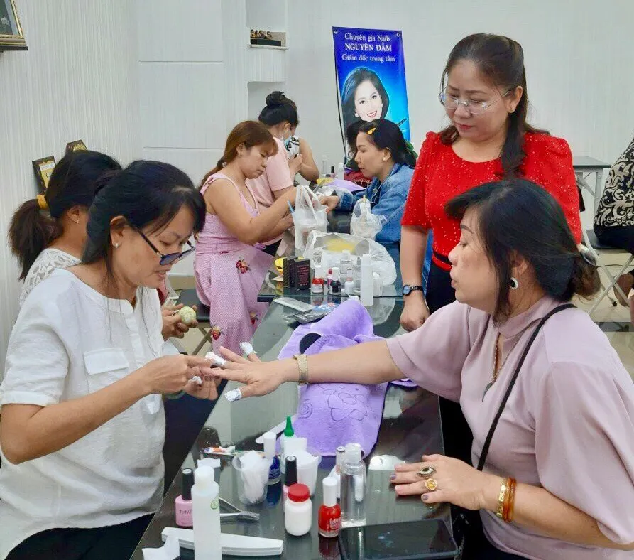 Khóa đào tạo nghề miễn phí do Hội LHPN quận Gò Vấp tổ chức cho phụ nữ trên địa bàn