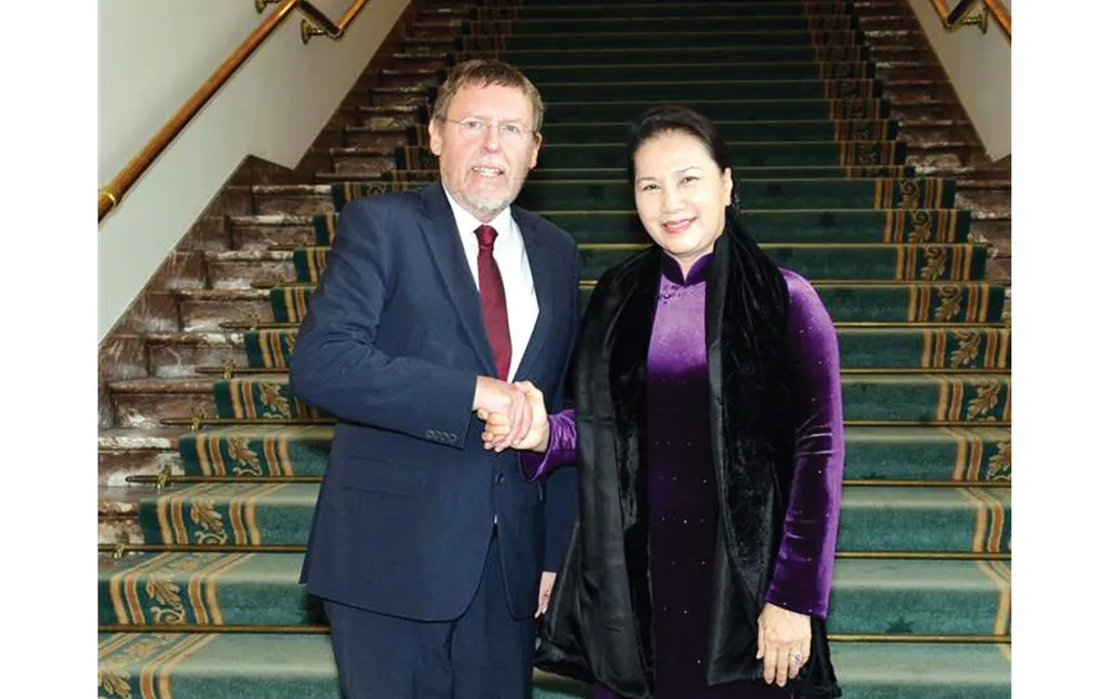 Chủ tịch Quốc hội Nguyễn Thị Kim Ngân hội kiến với Chủ tịch Hạ viện Bỉ Siegfried Bracke. Ảnh: TTXVN