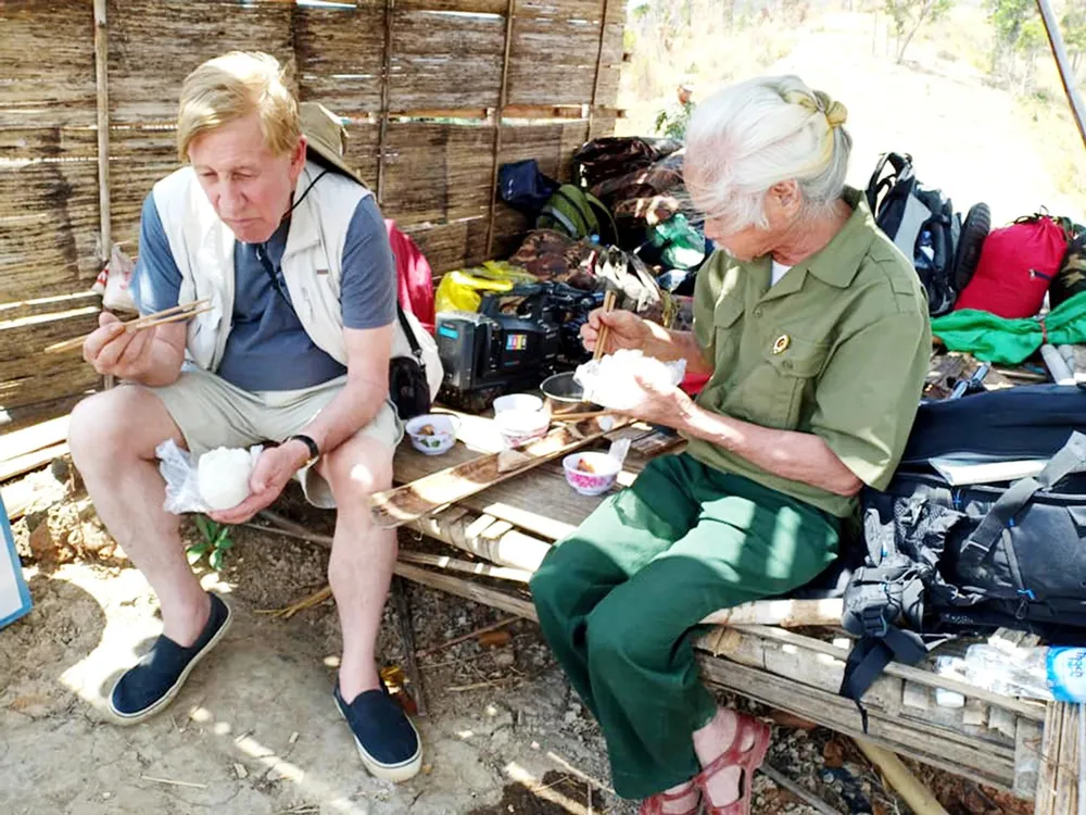 Cựu binh Ronald Reddy đã 7 lần sát  cánh cùng các cựu chiến binh Việt Nam trong các chuyến tìm hài cốt  liệt sĩ Trung đoàn 209. Ảnh: Hồ Đại Đồng