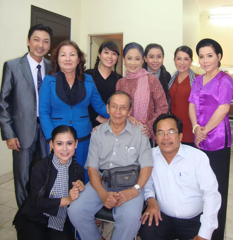 NSND, họa sĩ Phan Phan - Người cả đời gắn bó với thiết kế sân khấu ảnh 1