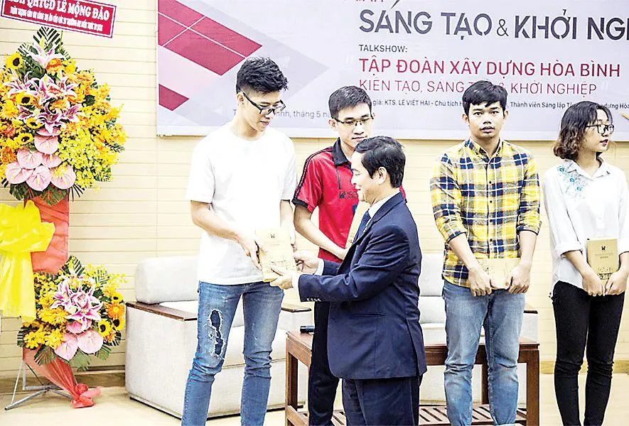 Chủ tịch HĐQT, Tổng Giám đốc Lê Viết Hải làm diễn giả chương trình Sáng tạo và Khởi nghiệp ảnh 2