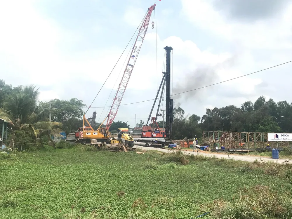 Mờ mịt cao tốc Trung Lương - Mỹ Thuận ảnh 1