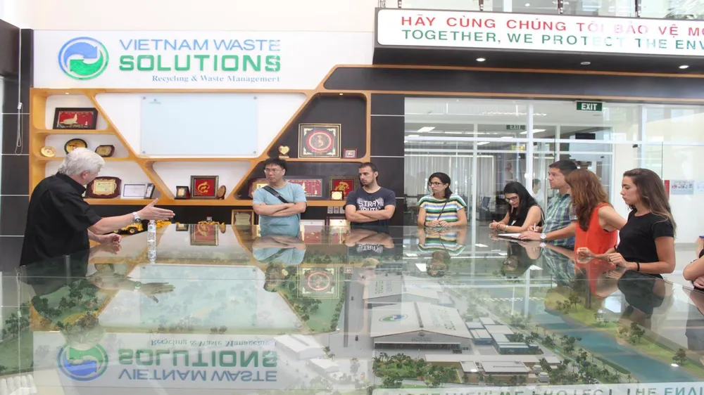 Đoàn kỹ sư, kiến trúc sư Barcelona, RMIT tìm hiểu Đa Phước ảnh 1