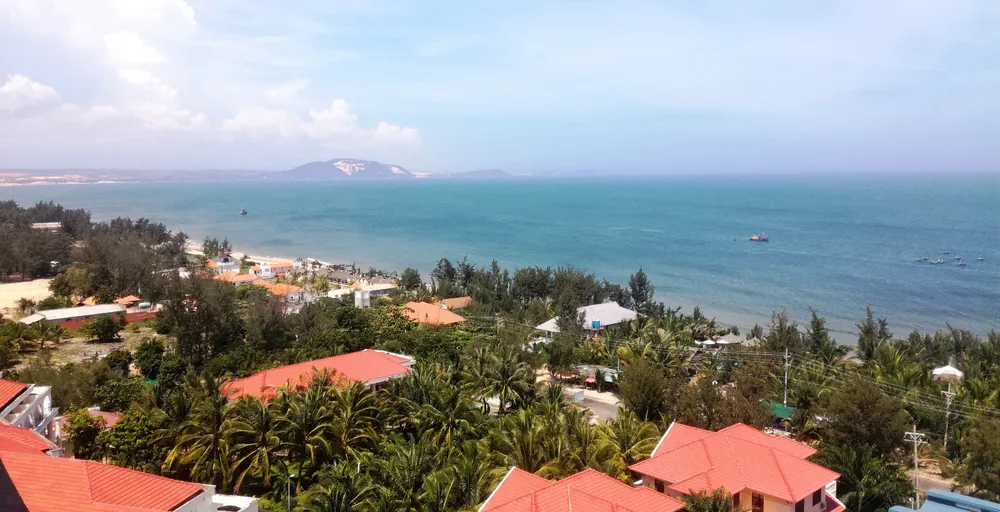 Việc chồng lấn giữa quy hoạch titan và quy hoạch du lịch đang kìm hãm sự phát triển du lịch của tỉnh Bình Thuận