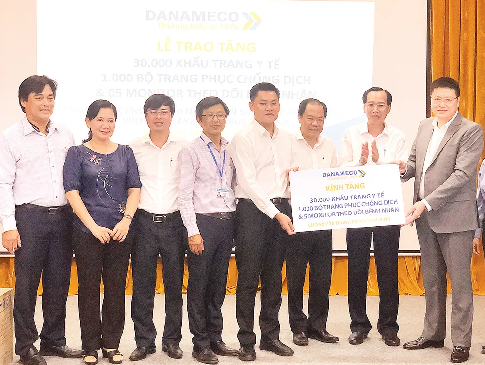 Nghiêm túc cách ly y tế người nhập cảnh từ các vùng dịch ảnh 1