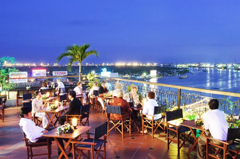 Ông Phạm Huy Bình-Chủ tịch Saigontourist Group: Nhiều giải pháp kinh doanh thời hậu giãn cách xã hội ảnh 3