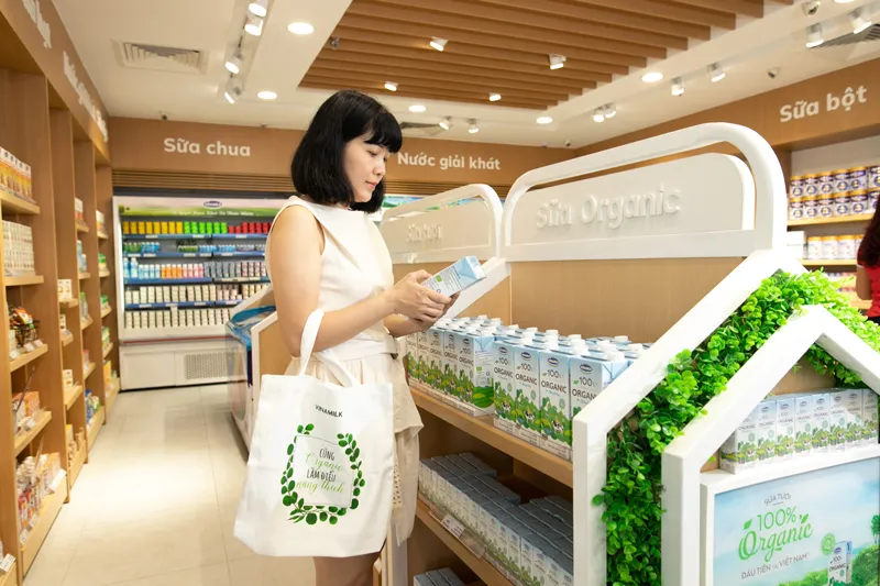 Vinamilk tiếp tục lọt vào tốp 50 công ty niêm yết tốt nhất Việt Nam ảnh 1