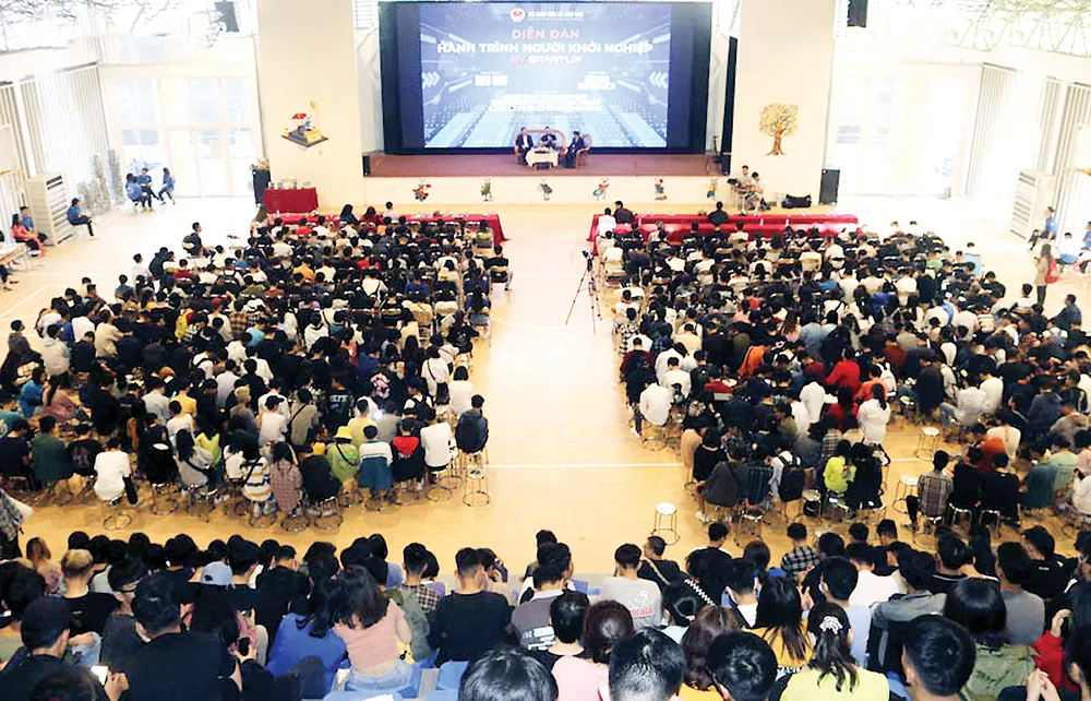 Chủ tịch HĐQT Tập đoàn Xây dựng Hòa Bình Lê Viết Hải làm diễn giả chương trình “Hành trình người khởi nghiệp” ảnh 2