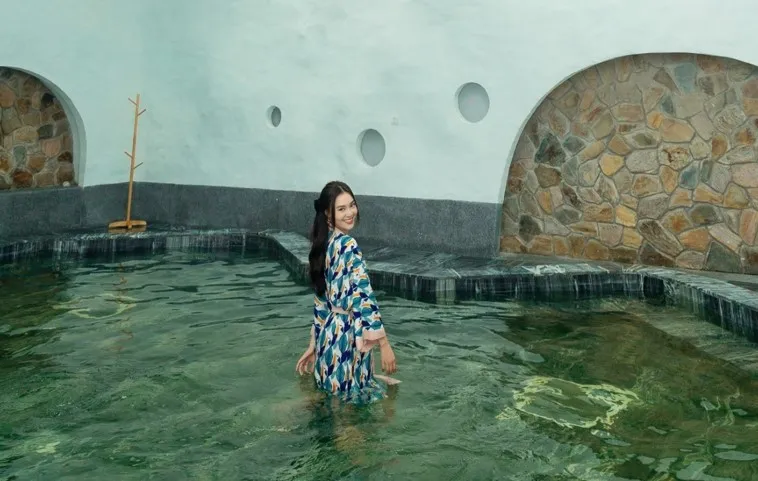 Lan Ngọc “chẳng muốn về” khi trải nghiệm tắm khoáng tại Minera Hot Springs Bình Châu ảnh 5
